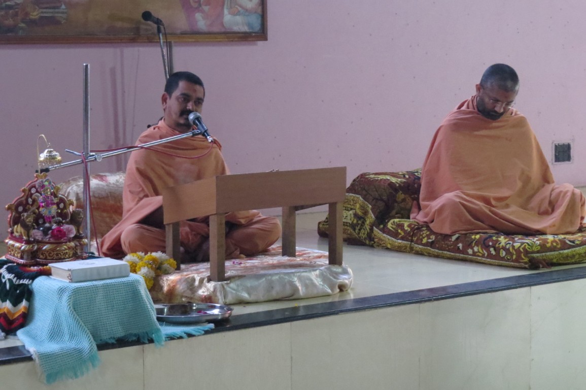 Dhanurmas Katha At Rustambag