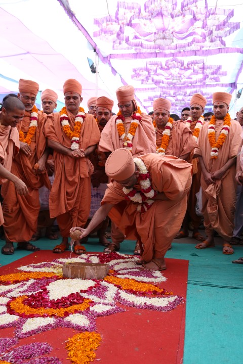  Swaminarayan Charitra Katha @ Rustambag